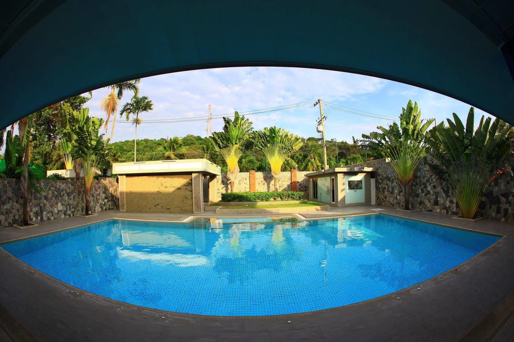 Pratumnak Dream Villa By Pattaya Sunny Rentals ภายนอก รูปภาพ